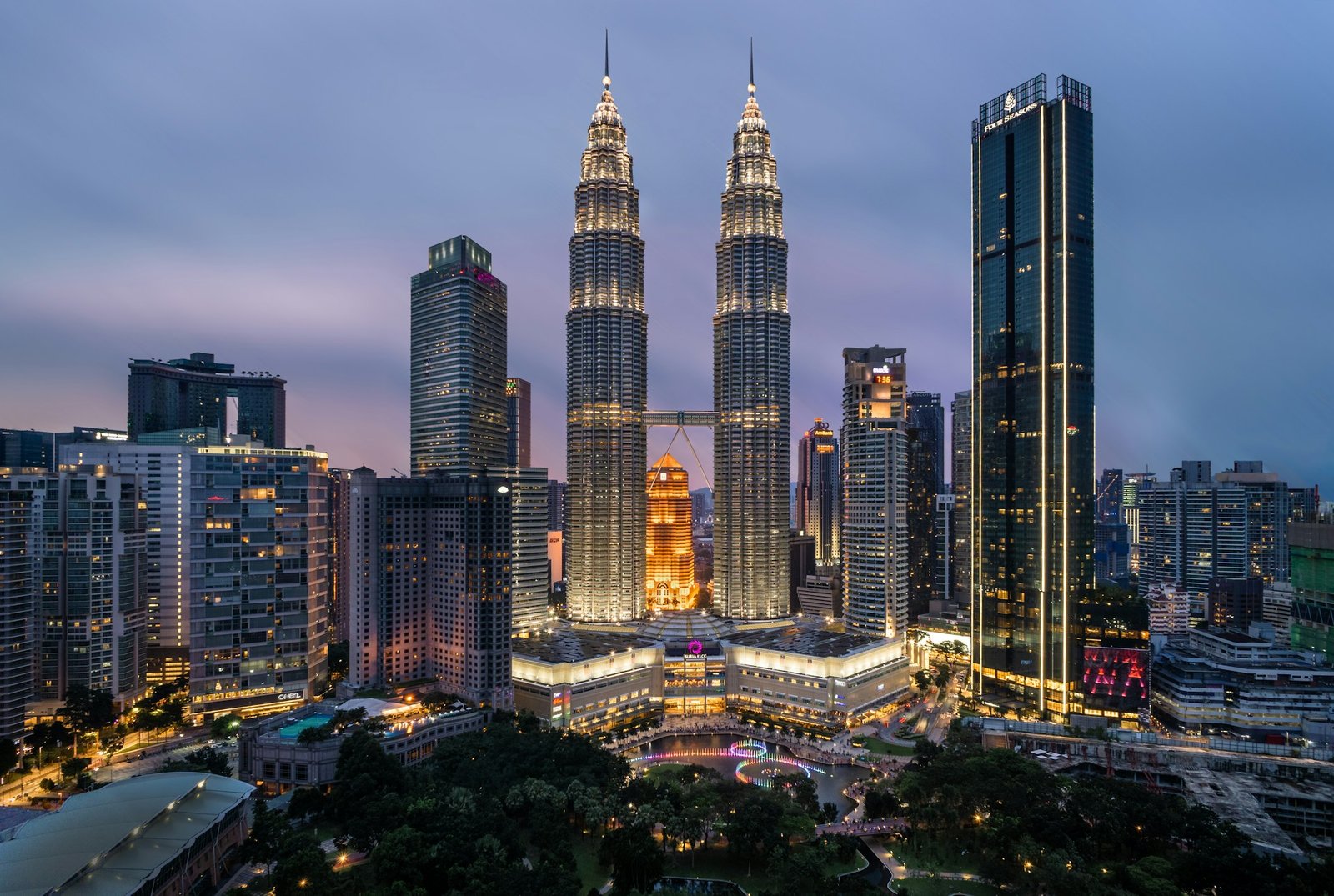 🌏 Glimpse of Malaysia – 4 Days of Culture, Fun & Scenic Beaut